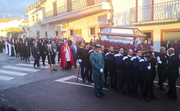 El Santo Entierro recorre las calles de Valverde de Leganés