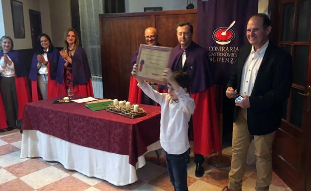 Quesería Valtrejo recibe un reconocimiento por difundir la gastronomía tradicional