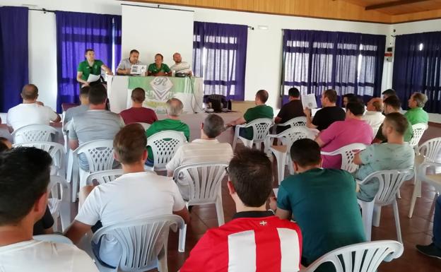 El Racing Valverdeño celebra su asamblea general