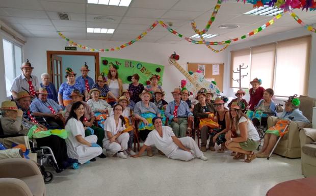 Los mayores del Centro de Día también hacen su 'Bartolo'