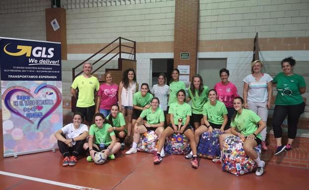 El equipo femenino disputa varios torneos veraniegos
