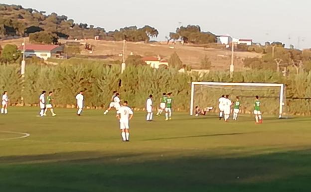 El Olivenza se lleva el derbi