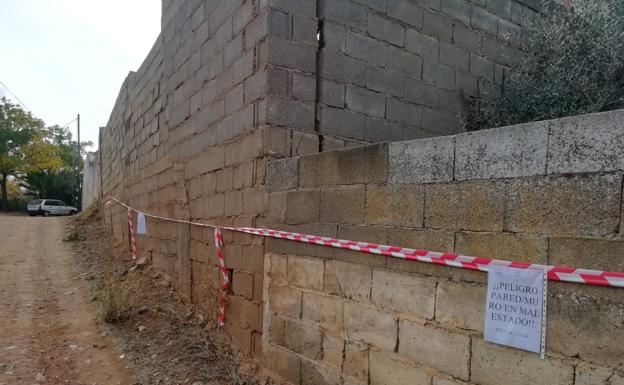 Aviso por peligro de derrumbe