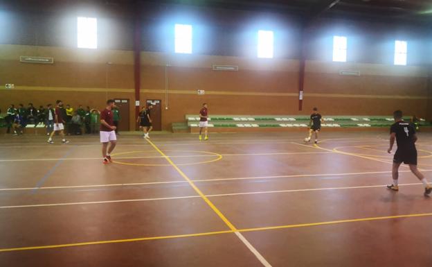 Los Pisos y Los Pepones jugarán la final de fútbol sala