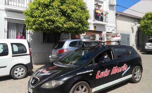 Valverde salió a los balcones y ventanas