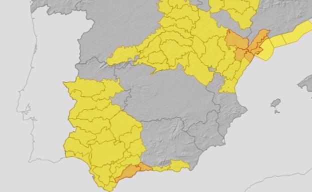 La lluvia activa el aviso amarillo en gran parte de Extremadura este martes