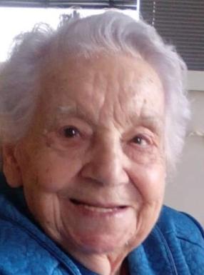 María Teresa falleció el 10 de abril a los 100 años de edad