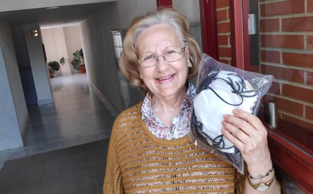 La Fundación Dolores Bas de Arus entrega más de 800 mascarillas