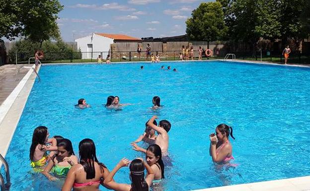 Se decide no abrir las piscinas durante el verano en toda la comarca