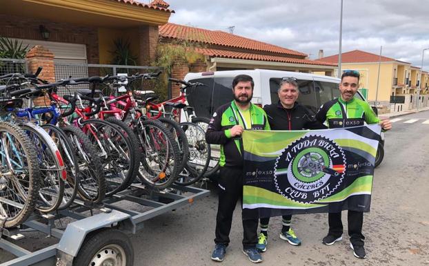 Se entregan las bicicletas donadas a SOGUIBA