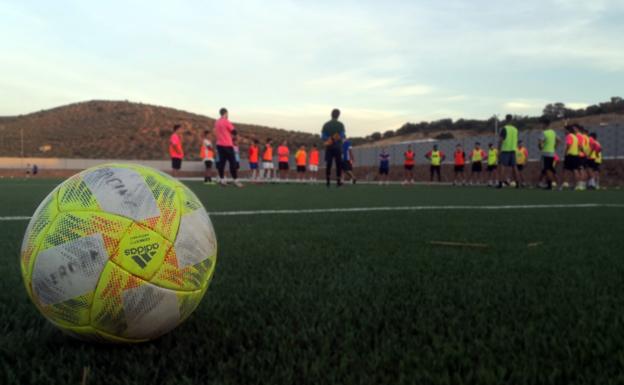Primer encuentro de pretemporada para el Racing Valverdeño