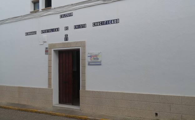 Un positivo obliga a cerrar un aula en el Colegio Cristo Crucificado