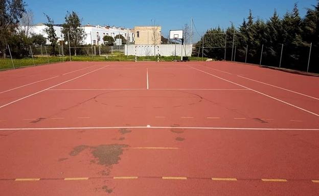 Se arreglarán las pistas de tenis del IES 'Campos de San Roque'