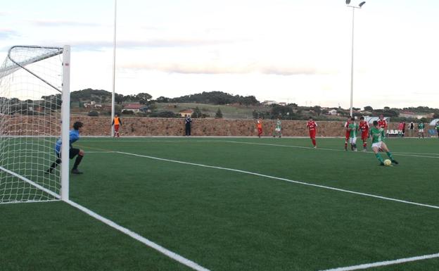 Los juveniles se estrenan con derrota ante el Fuente de Cantos