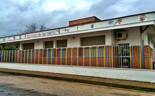 Cierra la Guardería Municipal por el positivo de una pequeña
