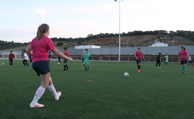 Los equipos de fútbol base ya están entrenando