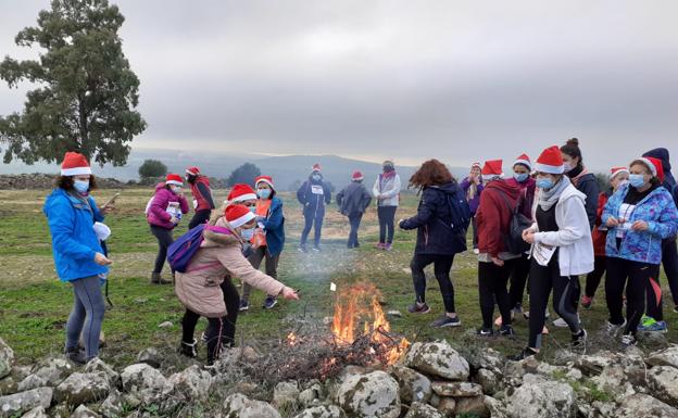 Celebrada la ruta senderista solidaria