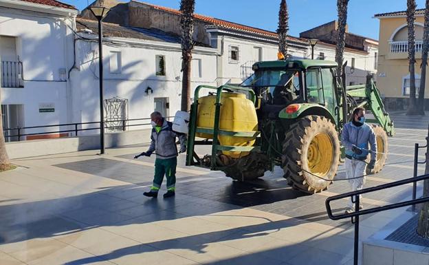 Nueva jornada de desinfección de la vía pública