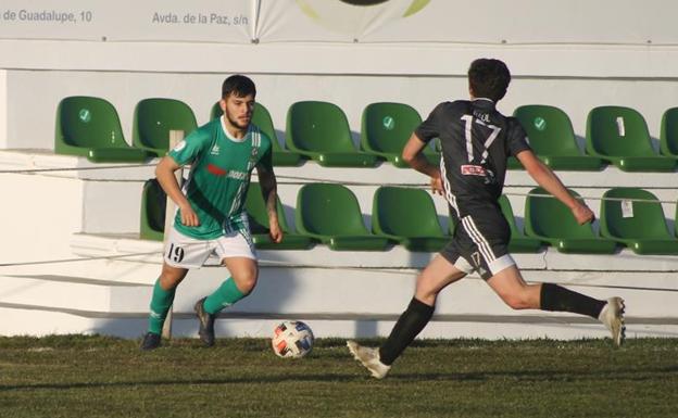 Bermúdez ya marca con el Racing Valverdeño