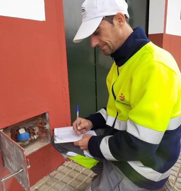 Alerta de fraude: falsos operarios se hacen pasar por trabajadores de los servicios de agua