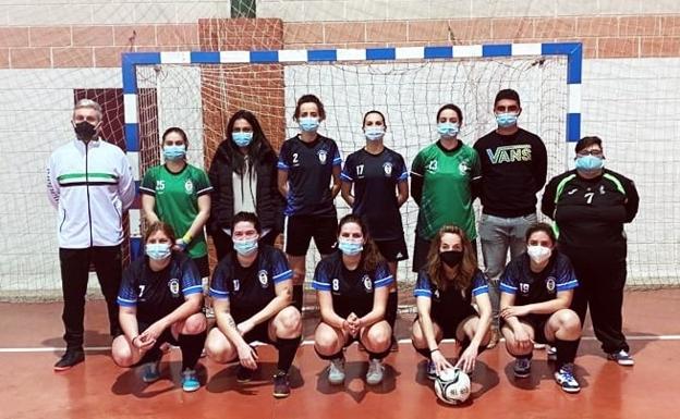El CD Almendral es líder de su grupo