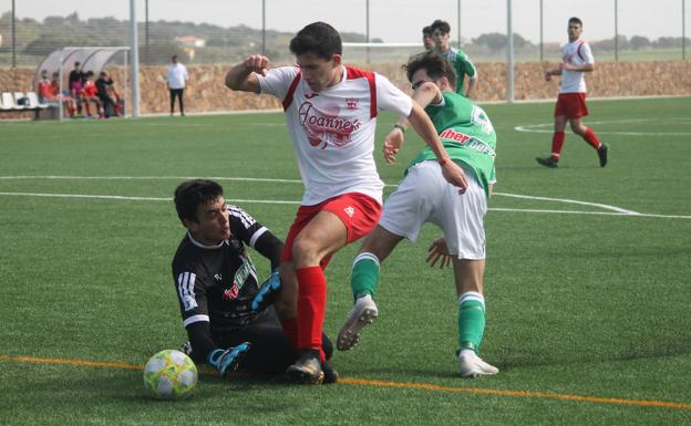 Manita del Flecha Negra B a los juveniles
