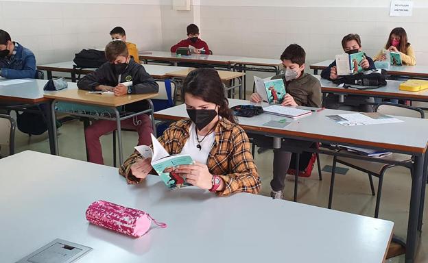 Los escolares celebran el Día del Libro