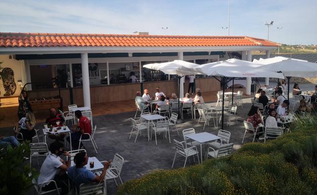 Los bares, restaurantes y discotecas podrán abrir hasta las 02.00 horas
