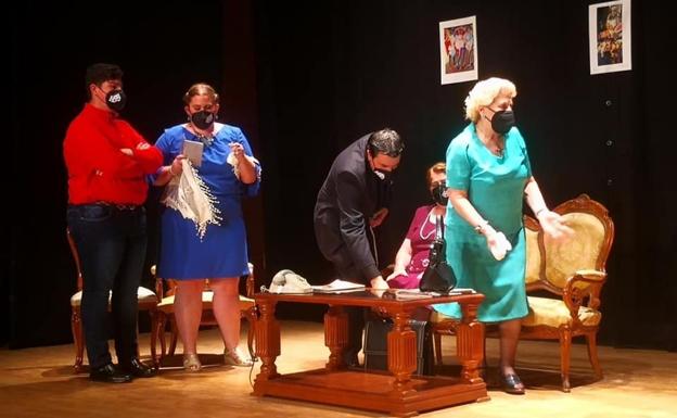 La Casa de la Cultura volvió a vibrar con 'La Fortuna de don Vidal'