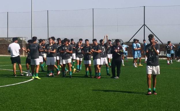 Los juveniles pierden en el primer partido de pretemporada