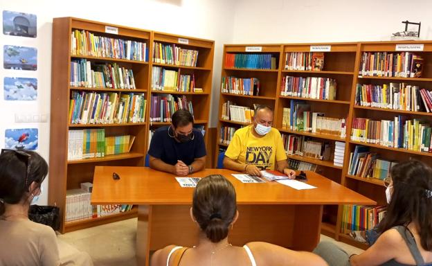 El Ayuntamiento presenta el programa cultural y formativo para el 2021 - 2022