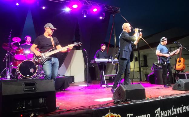 La plaza vibra con Juan Pedro Bonet