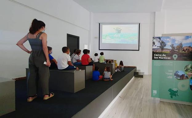 Los pequeños aprenden a reciclar con el taller 'Guardianes de la Tierra'
