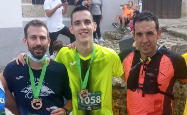 Víctor Florencio, Alejandro Jimeno e Isaias Anduras participan en la Xcross de La Covatilla