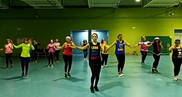 Continúan las clases de pilates y zumba que imparte Vanesa Sosa