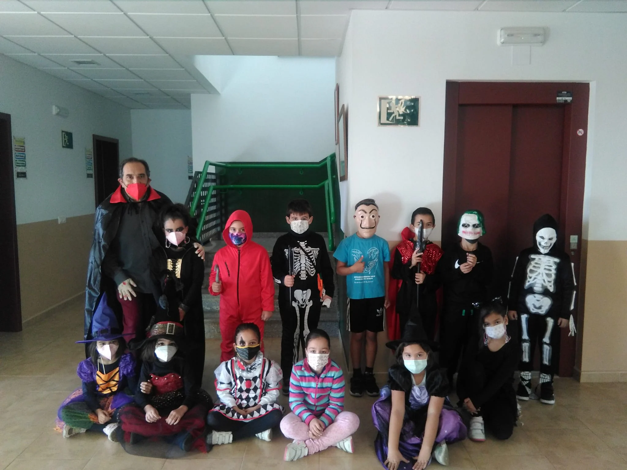 Celebración de 'Todos los Santos' y Halloween en el Colegio Público 'César Hurtado Delicado'