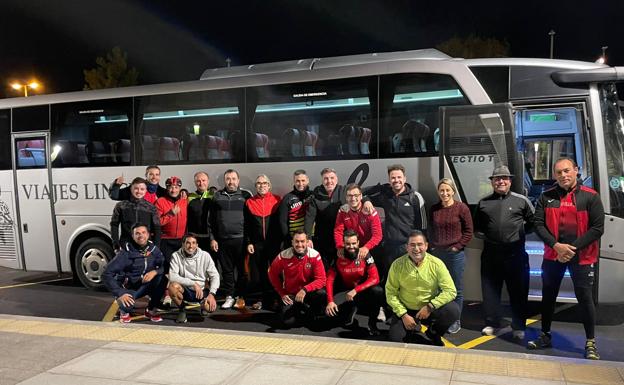 La Peña Farolillo Rojo completa la ruta desde Cáceres hasta Valverde