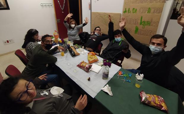 Los chicos y chicas de Adisval celebran el día de las personas con discapacidad