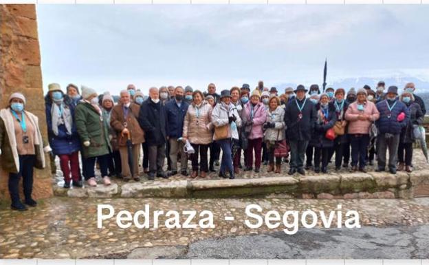 La Asociación Club de Mayores de San Bartolomé disfruta de Ávila y Segovia
