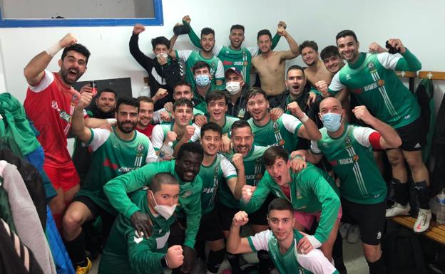 El Racing hace bueno el dicho 'a entrenador nuevo, victoria segura'