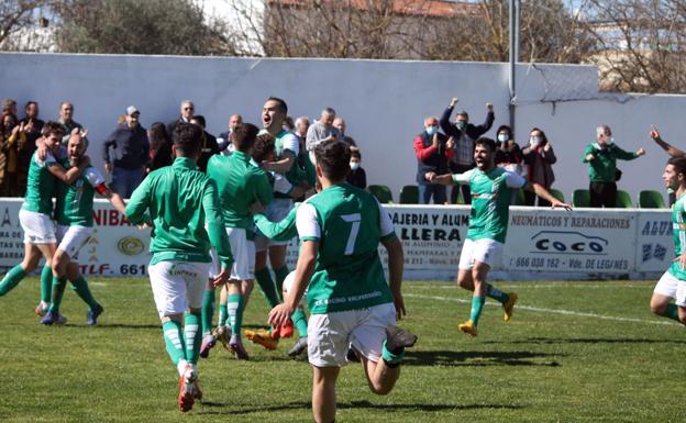 El Racing tiene un nuevo santo al que rezarle: 'San Roberto'