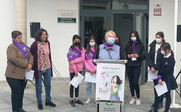 Valverde muestra su apoyo en este Día Internacional de la Mujer