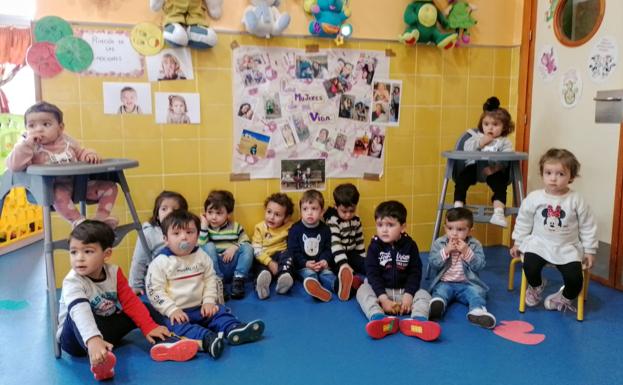 Los más pequeños también muestran su apoyo a la mujer