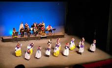 La Escuela de los Coros y Danzas de Valverde participa en el XXXVII Festival de Folklore en la Escuela