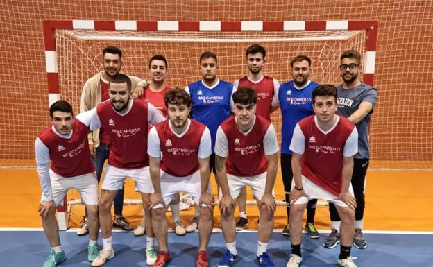 El equipo local El Descansillo vence en el campeonato de invierno de fútbol sala de Almendral