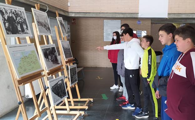 El IES 'Campos de San Roque' homenajea a las víctimas del campo de concentración de Mauthausen