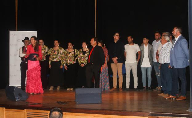 La Peña Flamenca recauda unos 500 euros en su primer Festival