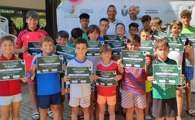 Se clausura el I Campus de Fútbol y Tecnificación con la entrega de diplomas