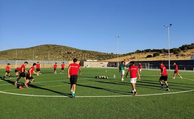 Los juveniles disputarán 6 partidos antes de arrancar la liga