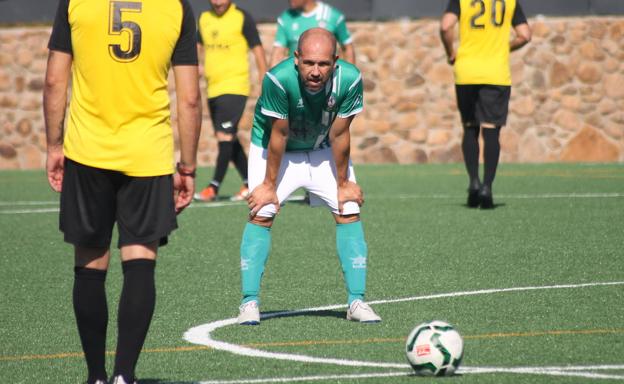 Los Veteranos estrenan el campeonato liguero con derrota